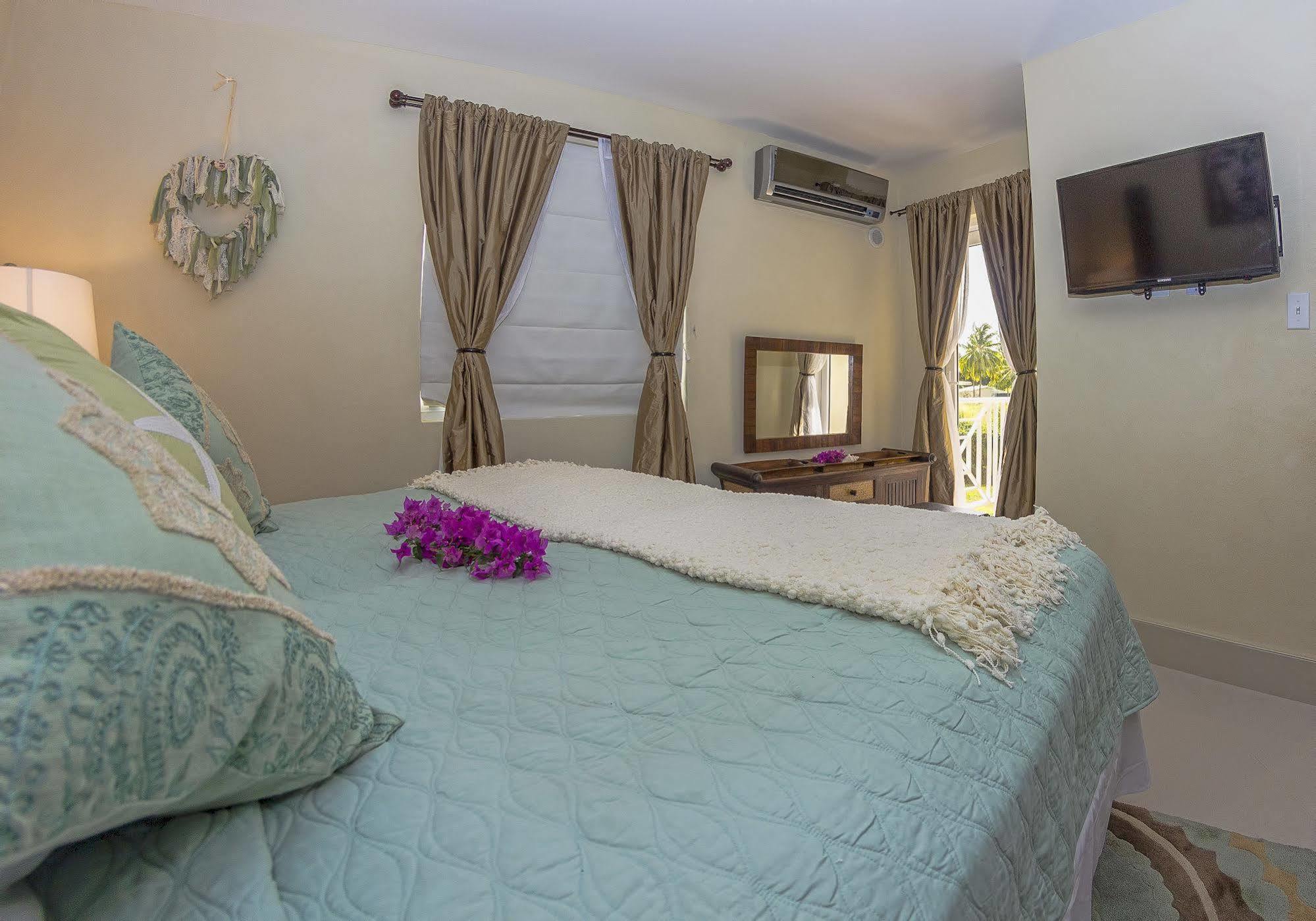 Lantana Barbados Condos 세인트 제임스 외부 사진