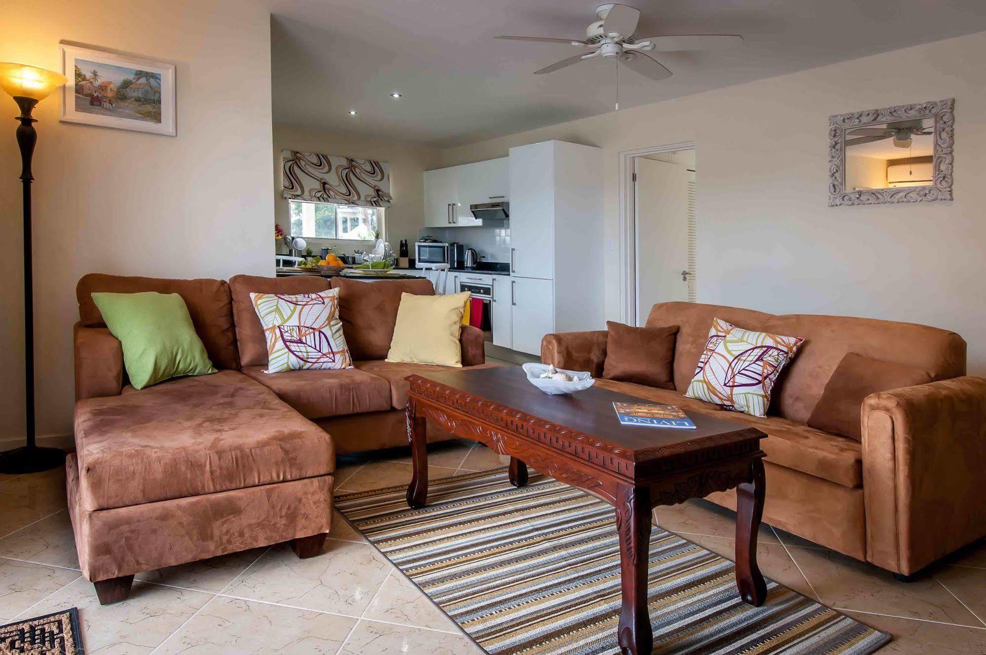 Lantana Barbados Condos 세인트 제임스 외부 사진