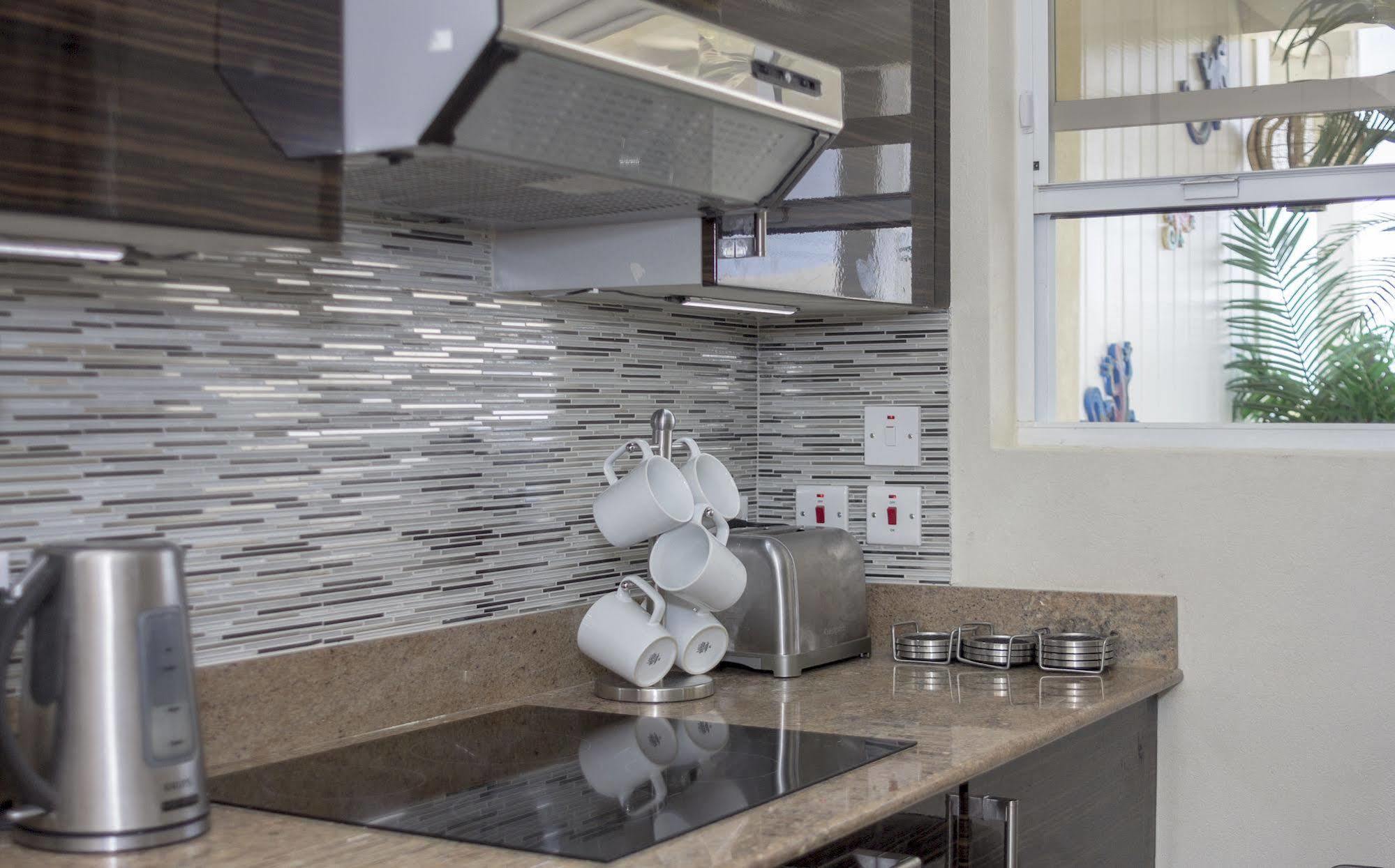 Lantana Barbados Condos 세인트 제임스 외부 사진